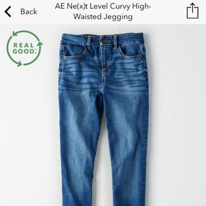Hi-rise American Eagle curvy jeans